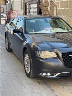 کرایسلەر 300